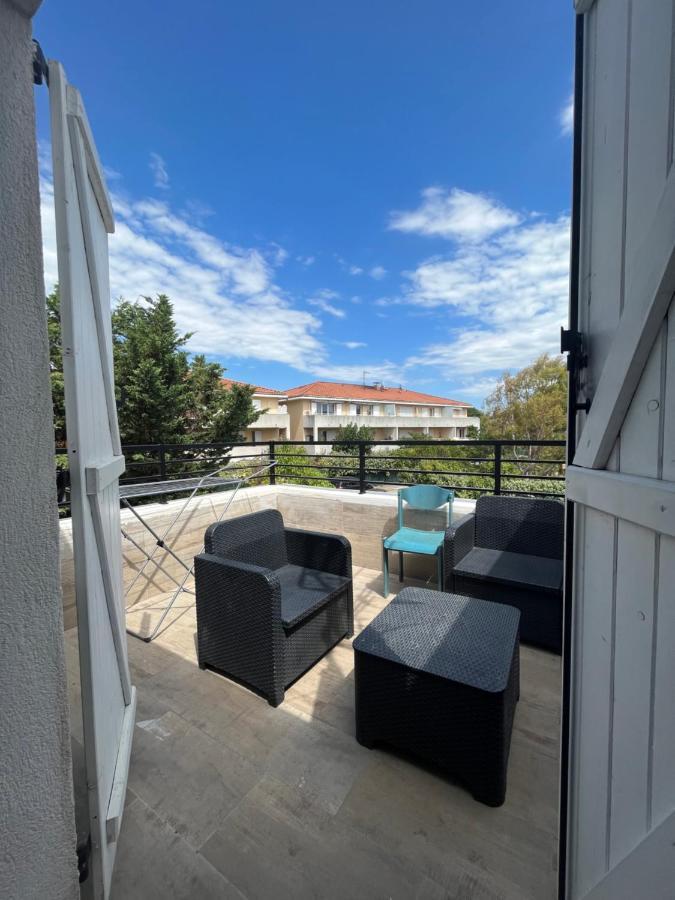 Appartement 4 Personnes, Aeroport Marseille Marignane Extérieur photo