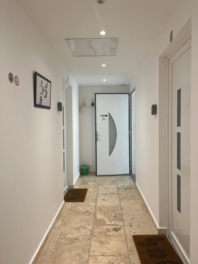 Appartement 4 Personnes, Aeroport Marseille Marignane Extérieur photo